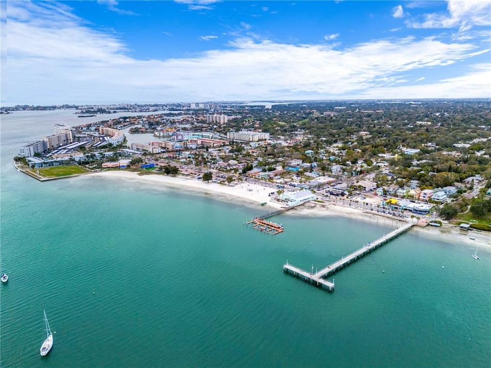 Gulfport/Townshores on Right side