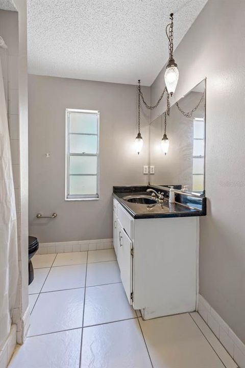 For Sale: $469,900 (2 beds, 2 baths, 1449 Square Feet)