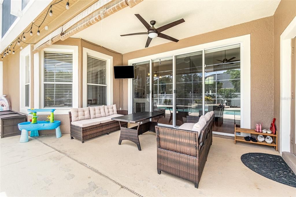 Active With Contract: $680,000 (4 beds, 3 baths, 2443 Square Feet)