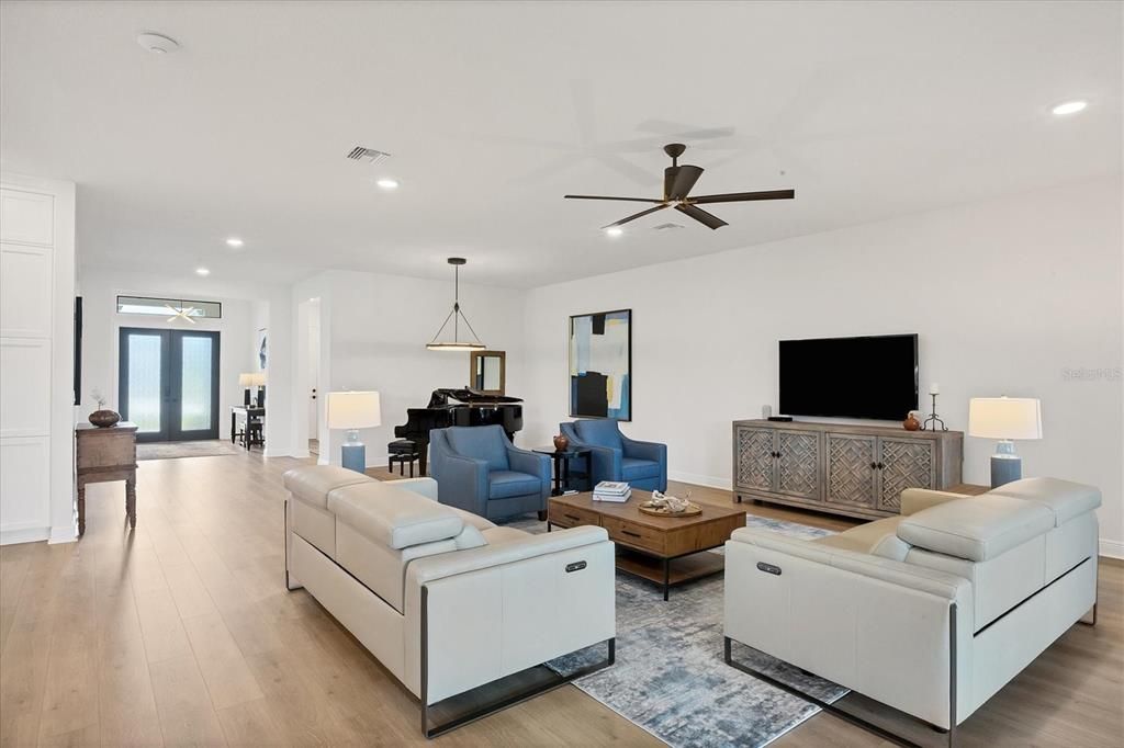 Active With Contract: $1,100,000 (3 beds, 3 baths, 3000 Square Feet)