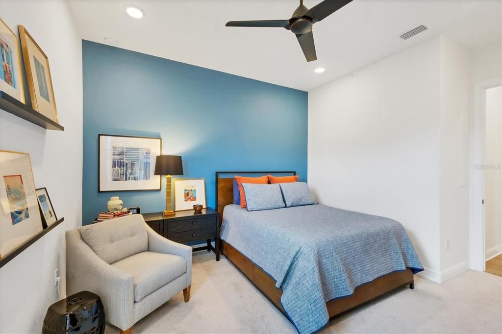 Active With Contract: $1,100,000 (3 beds, 3 baths, 3000 Square Feet)