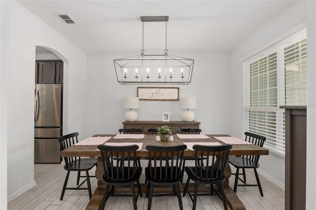 Active With Contract: $435,000 (4 beds, 3 baths, 2194 Square Feet)