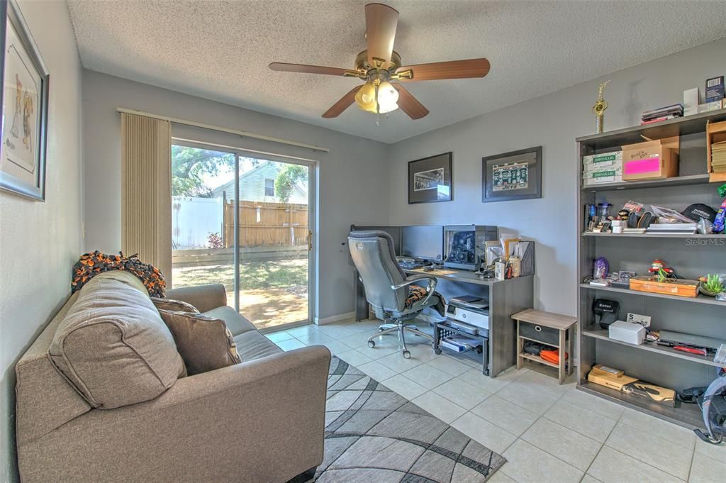 For Sale: $322,500 (3 beds, 2 baths, 1170 Square Feet)