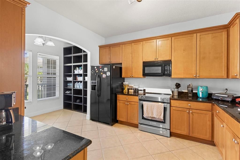 Active With Contract: $440,000 (3 beds, 3 baths, 1736 Square Feet)
