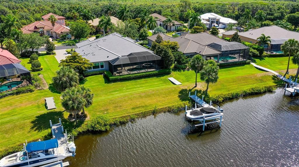 For Sale: $1,685,000 (4 beds, 3 baths, 3627 Square Feet)