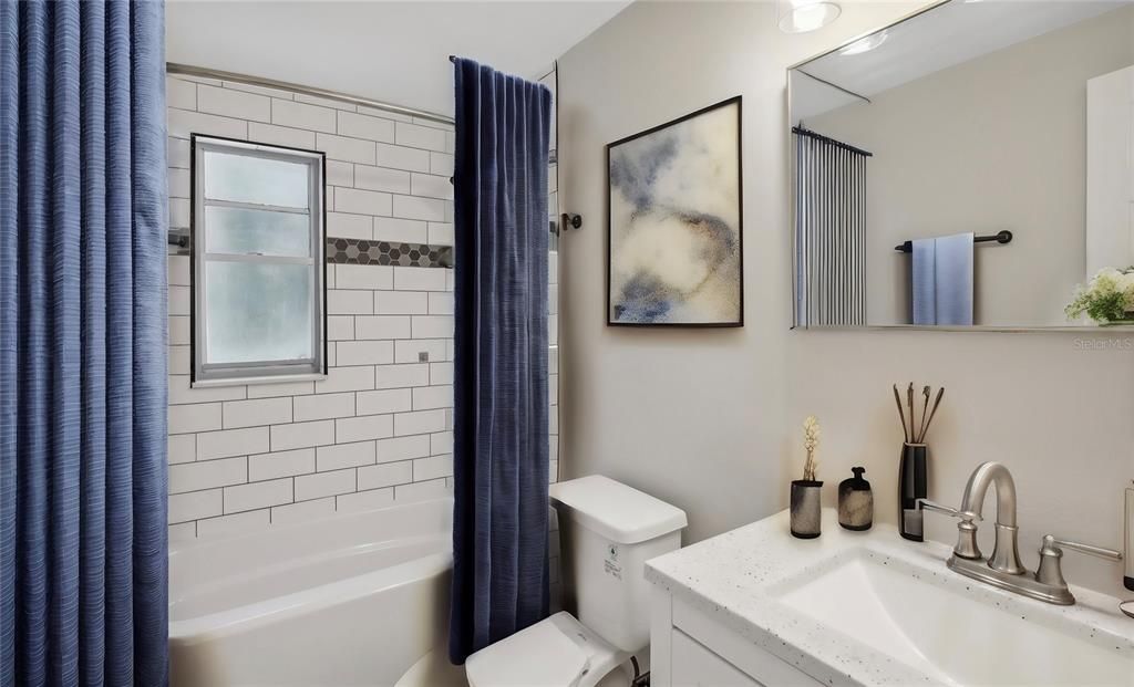 Active With Contract: $1,650 (2 beds, 1 baths, 650 Square Feet)