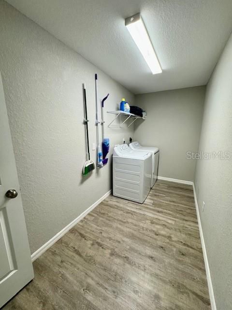 For Rent: $2,500 (3 beds, 2 baths, 1415 Square Feet)