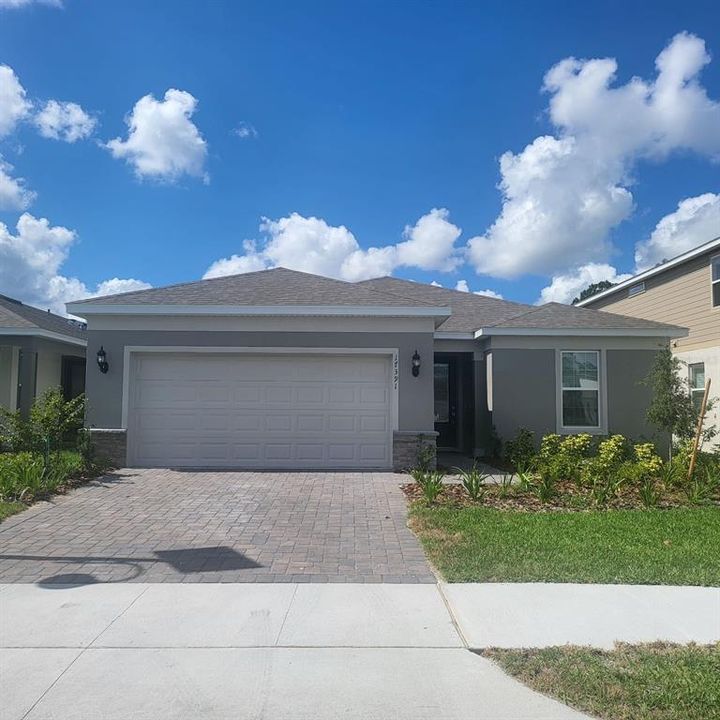 For Rent: $2,850 (4 beds, 3 baths, 2019 Square Feet)