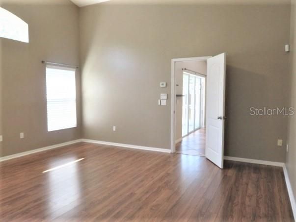 For Rent: $3,695 (4 beds, 3 baths, 2402 Square Feet)