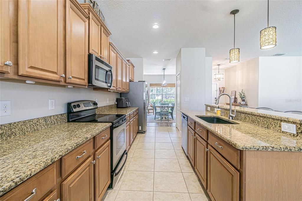 Active With Contract: $445,000 (4 beds, 2 baths, 1948 Square Feet)
