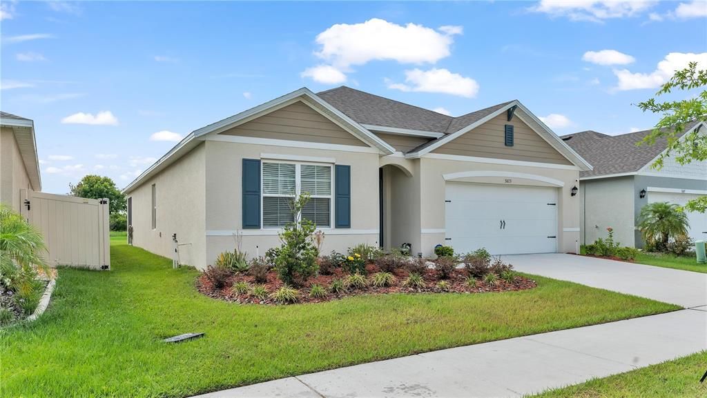 Active With Contract: $359,900 (4 beds, 2 baths, 1851 Square Feet)