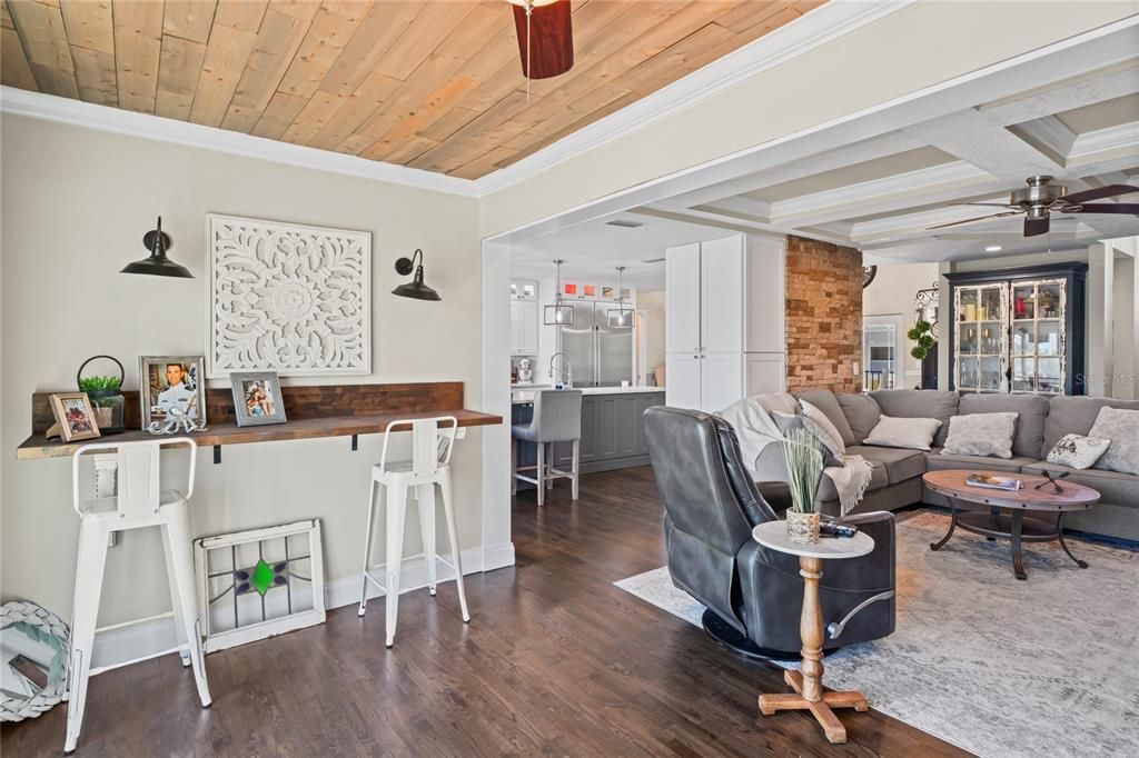 Active With Contract: $1,399,000 (3 beds, 3 baths, 3400 Square Feet)