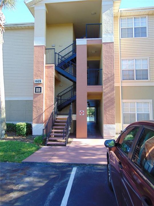 Recently Sold: $210,000 (1 beds, 1 baths, 657 Square Feet)