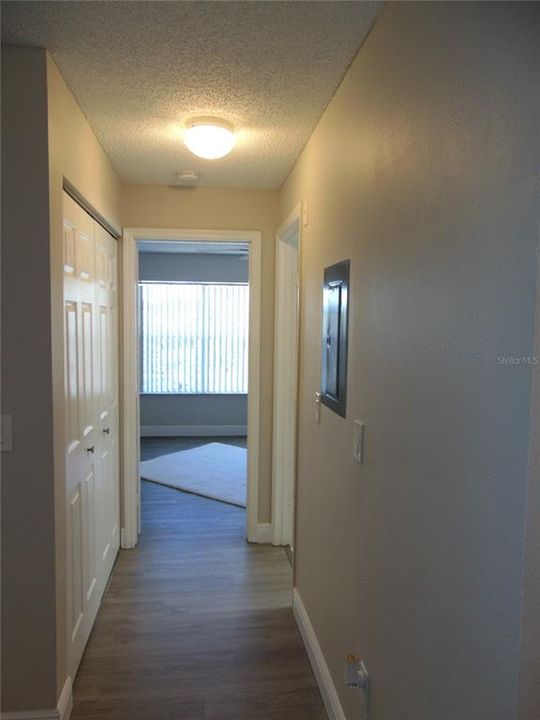 Recently Sold: $210,000 (1 beds, 1 baths, 657 Square Feet)