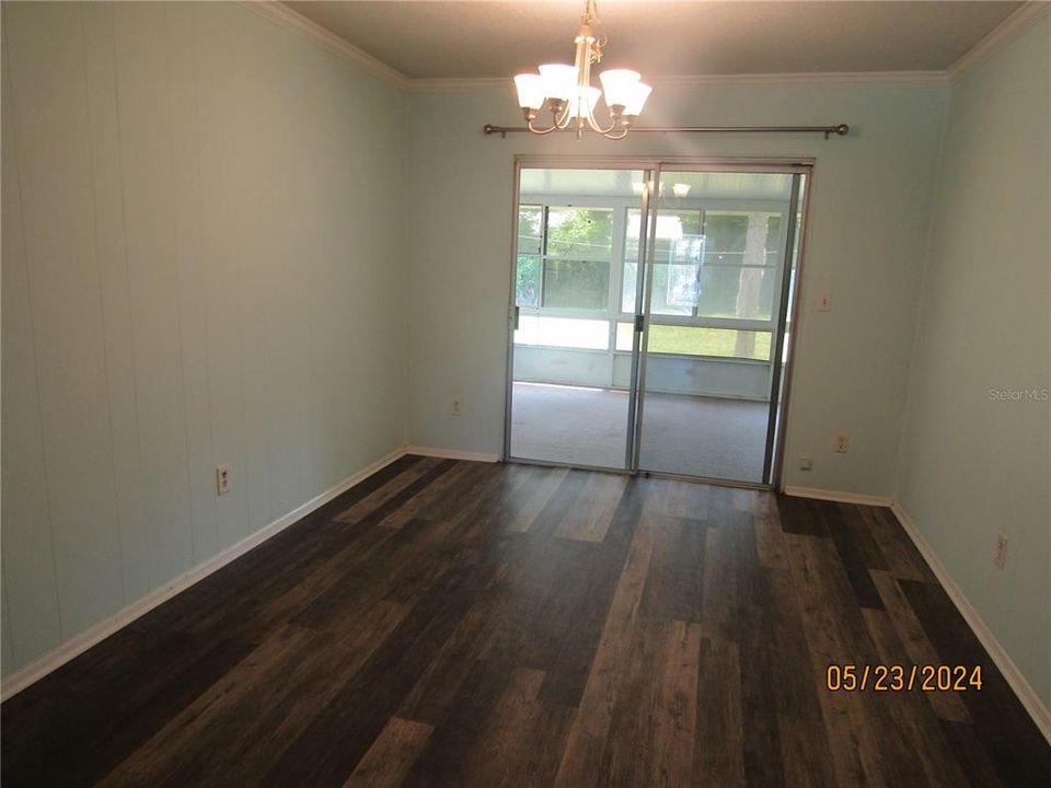 For Rent: $1,800 (3 beds, 1 baths, 1272 Square Feet)