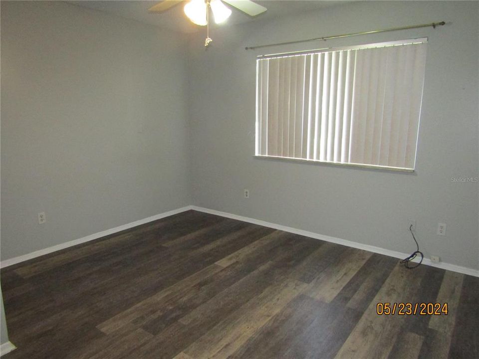 For Rent: $1,800 (3 beds, 1 baths, 1272 Square Feet)