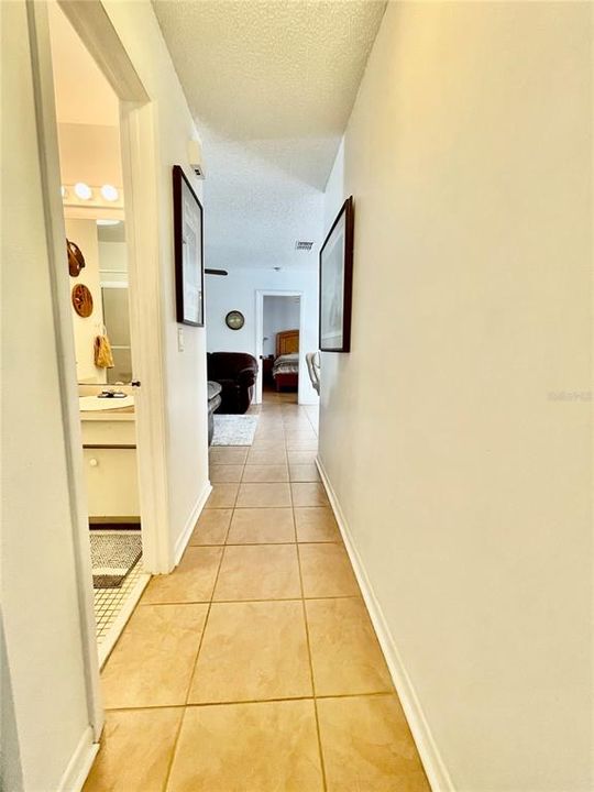 Recently Sold: $410,000 (2 beds, 2 baths, 1167 Square Feet)