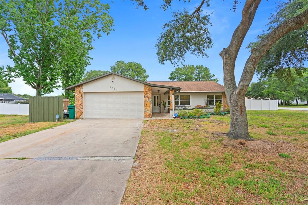 For Sale: $485,000 (3 beds, 2 baths, 1935 Square Feet)