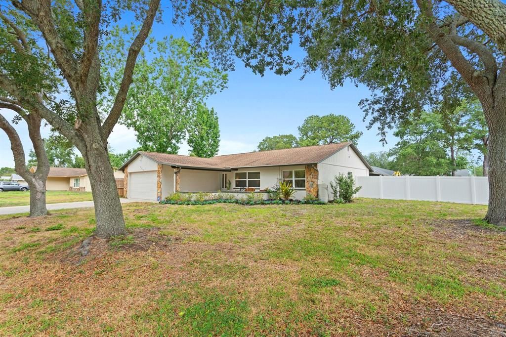 For Sale: $485,000 (3 beds, 2 baths, 1935 Square Feet)