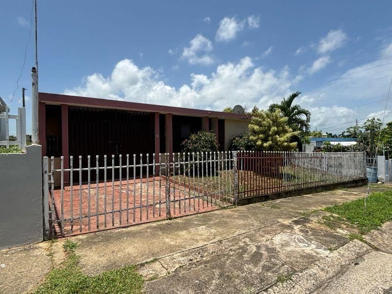 Vendido Recientemente: $110,000 (3 camas, 2 baños, 824 Pies cuadrados)