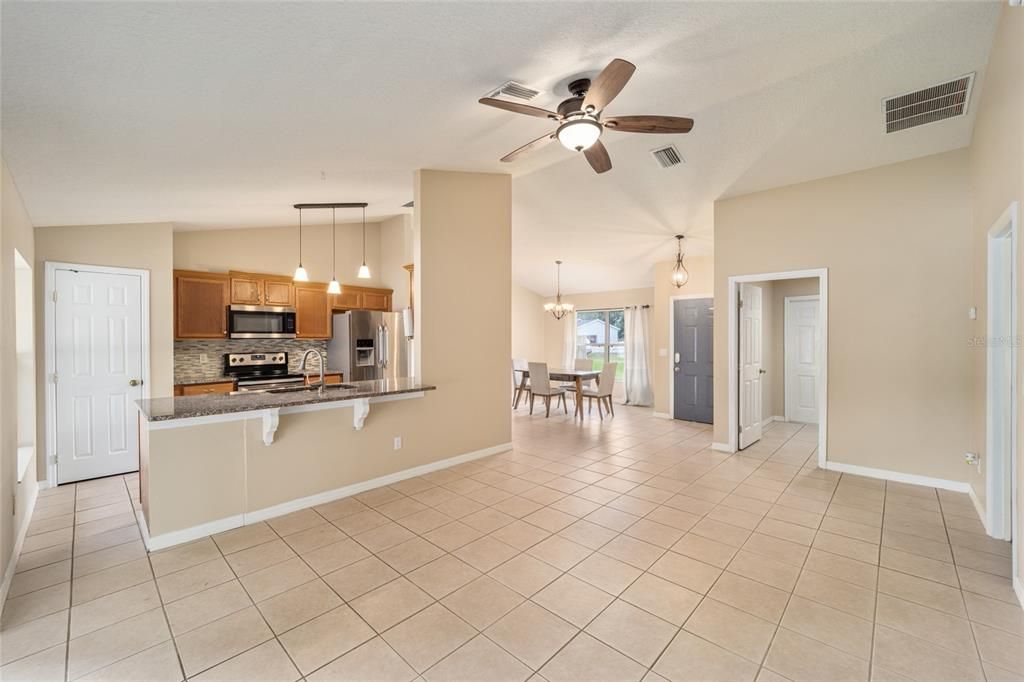 Active With Contract: $249,900 (3 beds, 2 baths, 1385 Square Feet)