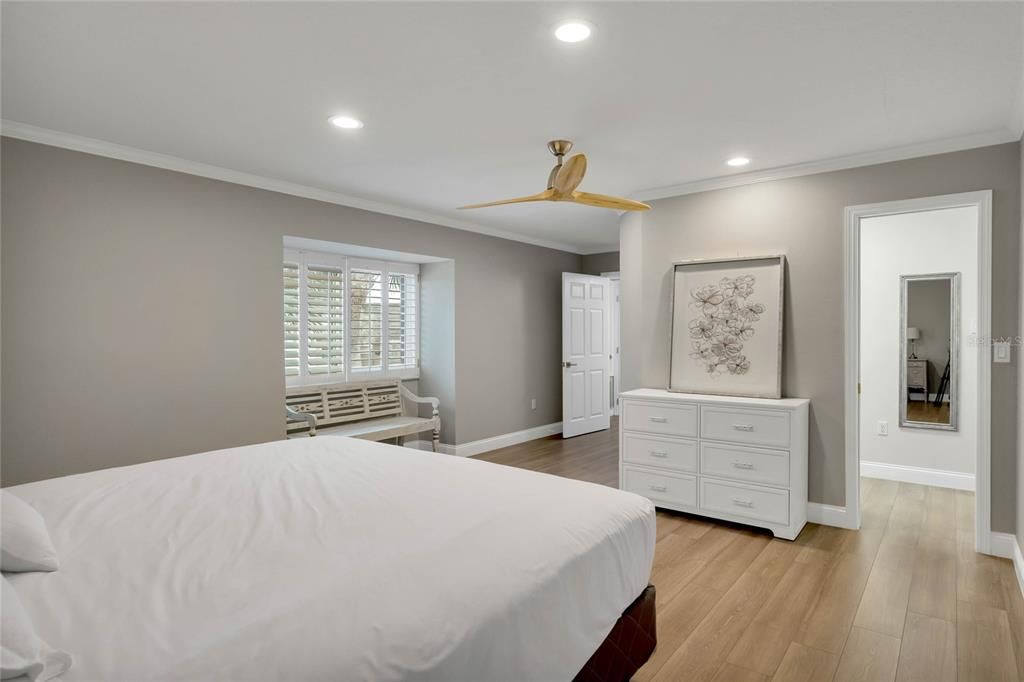 Active With Contract: $969,000 (3 beds, 2 baths, 1853 Square Feet)