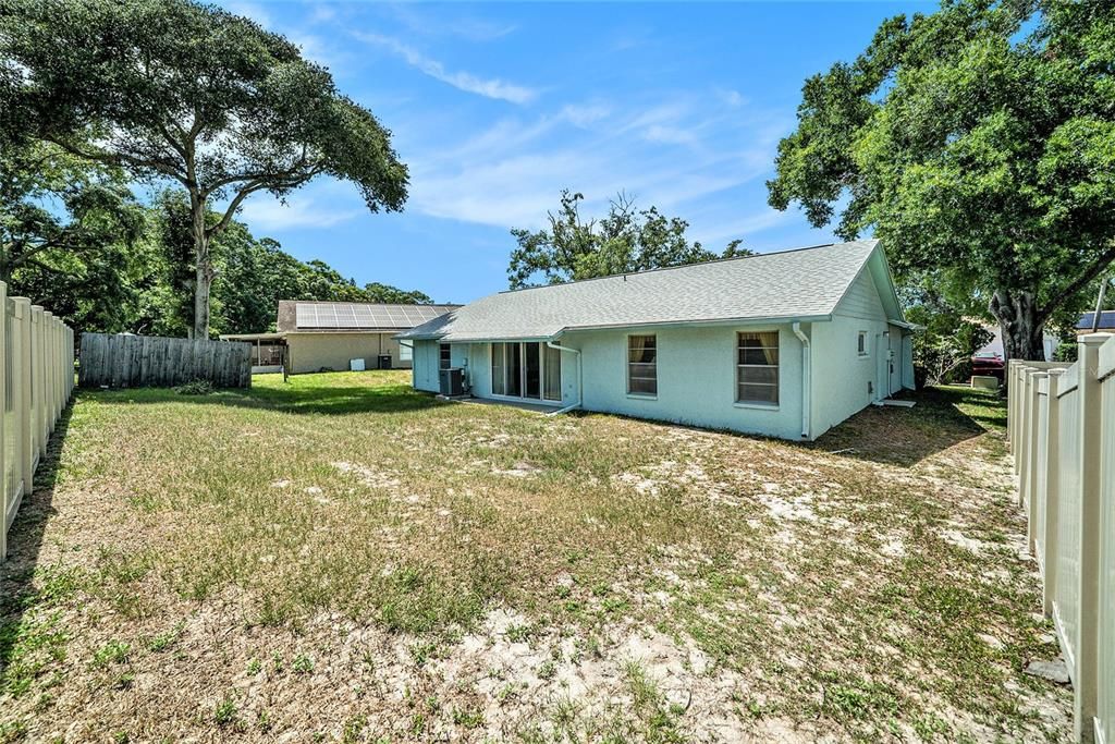 Active With Contract: $335,000 (3 beds, 2 baths, 1308 Square Feet)