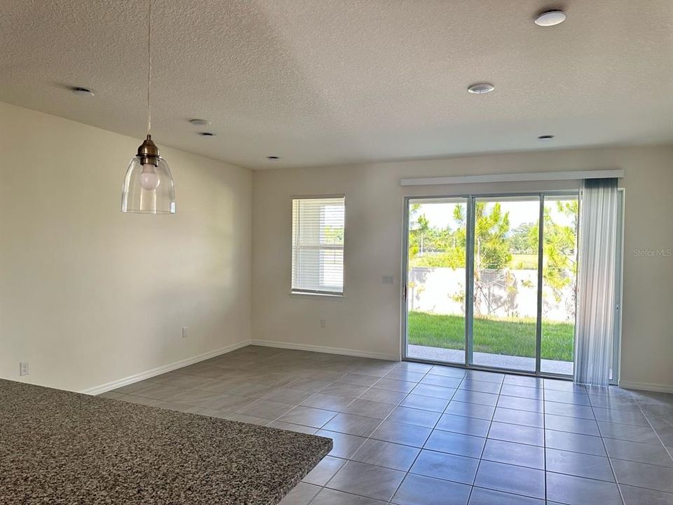Active With Contract: $2,400 (3 beds, 2 baths, 1535 Square Feet)