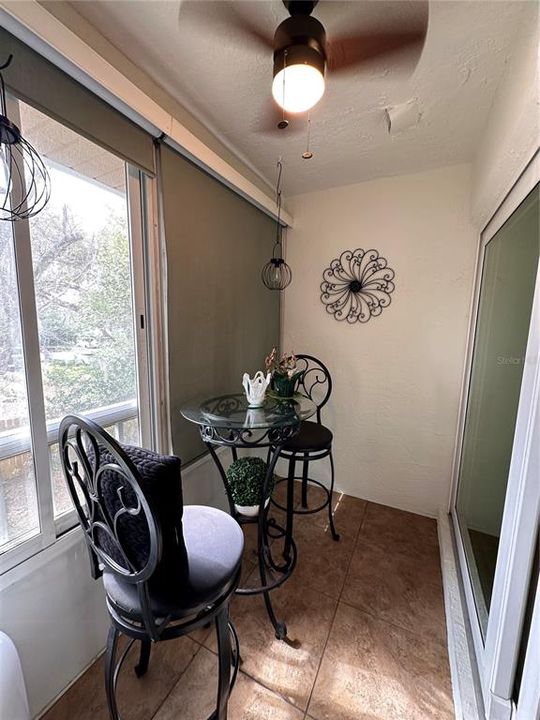 For Rent: $1,500 (2 beds, 2 baths, 935 Square Feet)