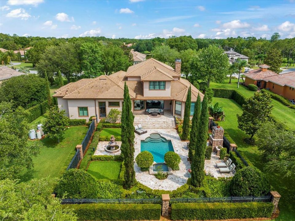 Recently Sold: $2,075,000 (6 beds, 4 baths, 5090 Square Feet)