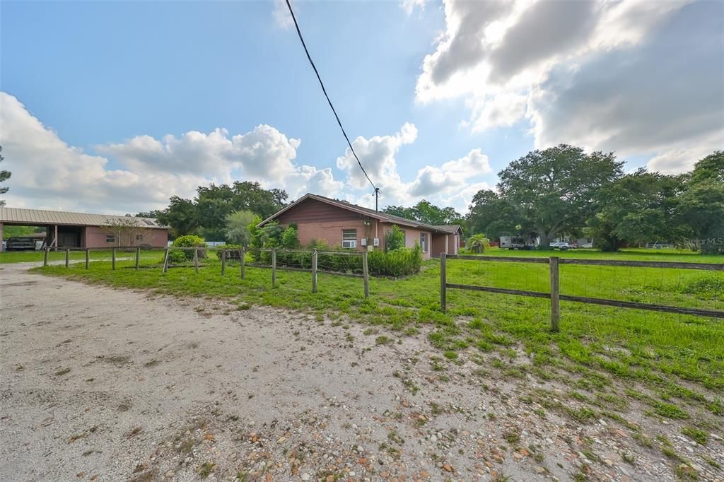 For Sale: $850,000 (4 beds, 2 baths, 1777 Square Feet)