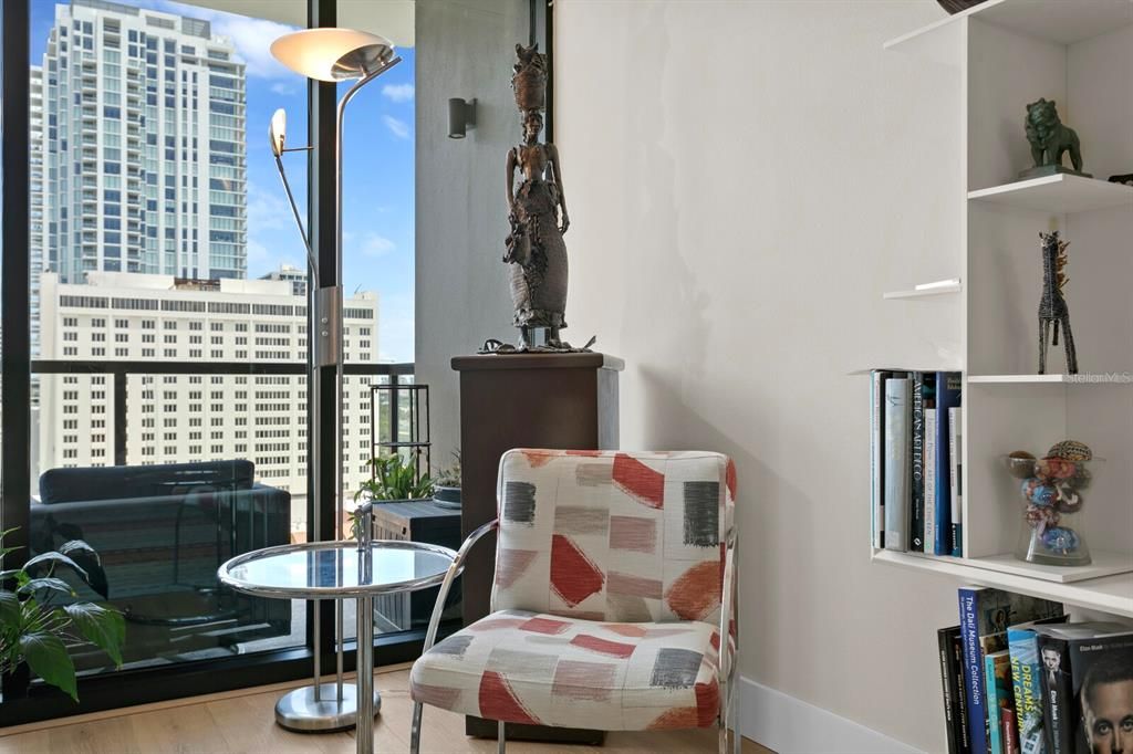 Active With Contract: $986,000 (2 beds, 2 baths, 1483 Square Feet)