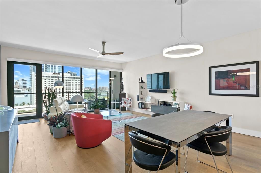 Active With Contract: $986,000 (2 beds, 2 baths, 1483 Square Feet)