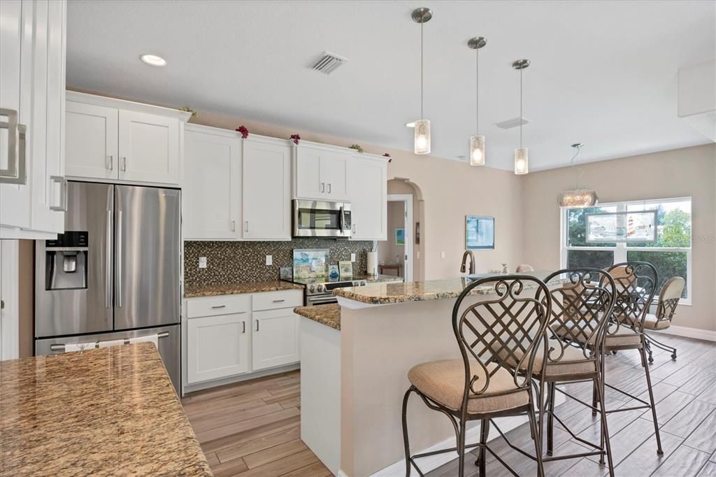 Kitchen & Breakfast Nook