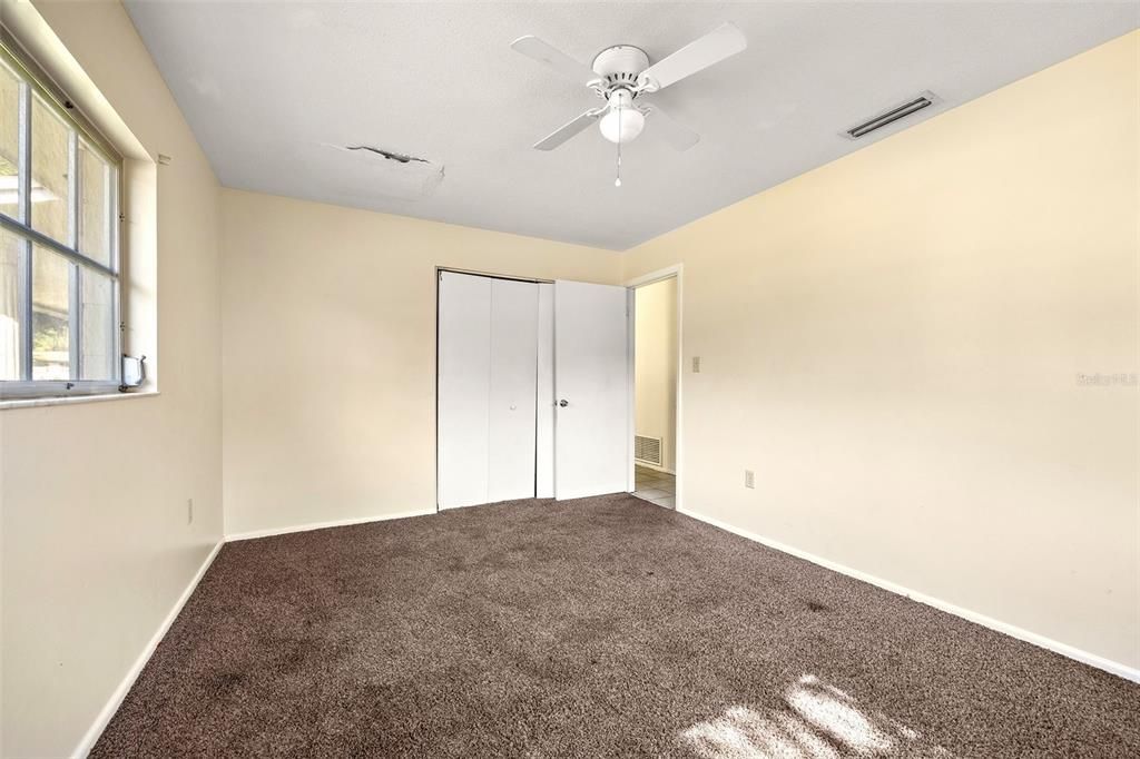 Active With Contract: $265,000 (4 beds, 2 baths, 1678 Square Feet)