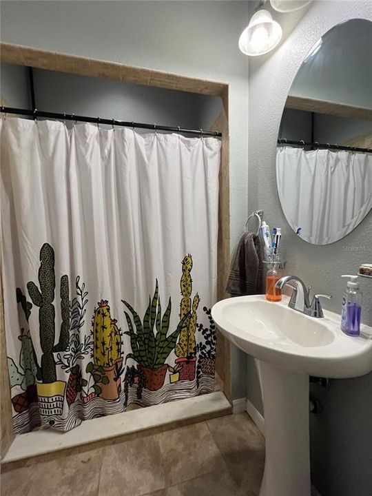 Bathroom 1.