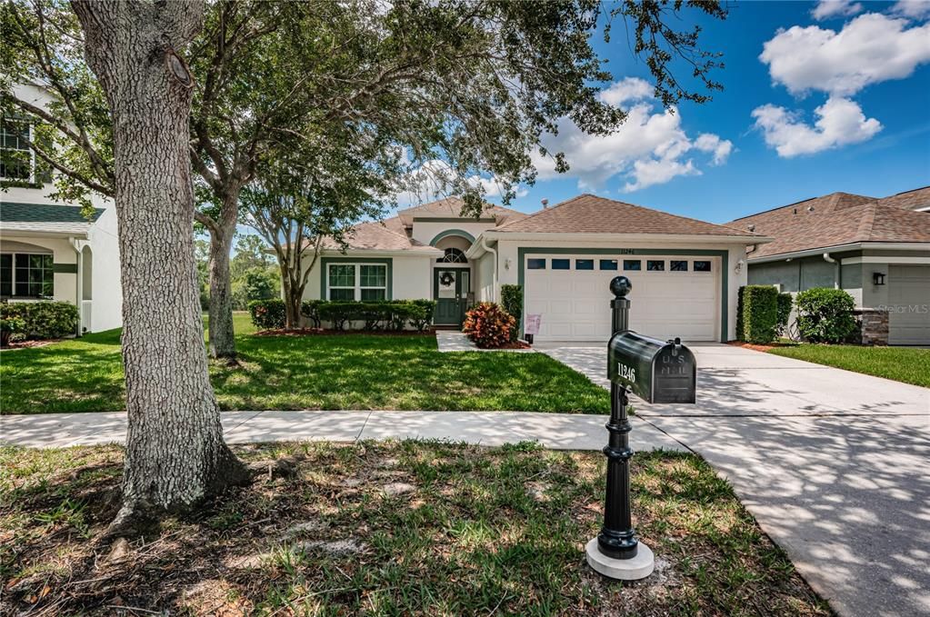 Active With Contract: $2,950 (3 beds, 2 baths, 1758 Square Feet)