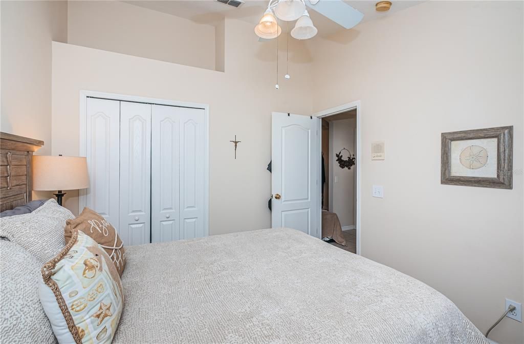 Active With Contract: $2,950 (3 beds, 2 baths, 1758 Square Feet)