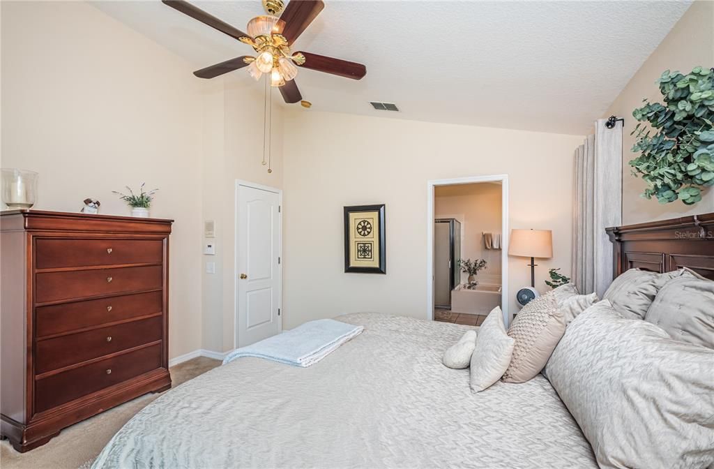 Active With Contract: $2,950 (3 beds, 2 baths, 1758 Square Feet)