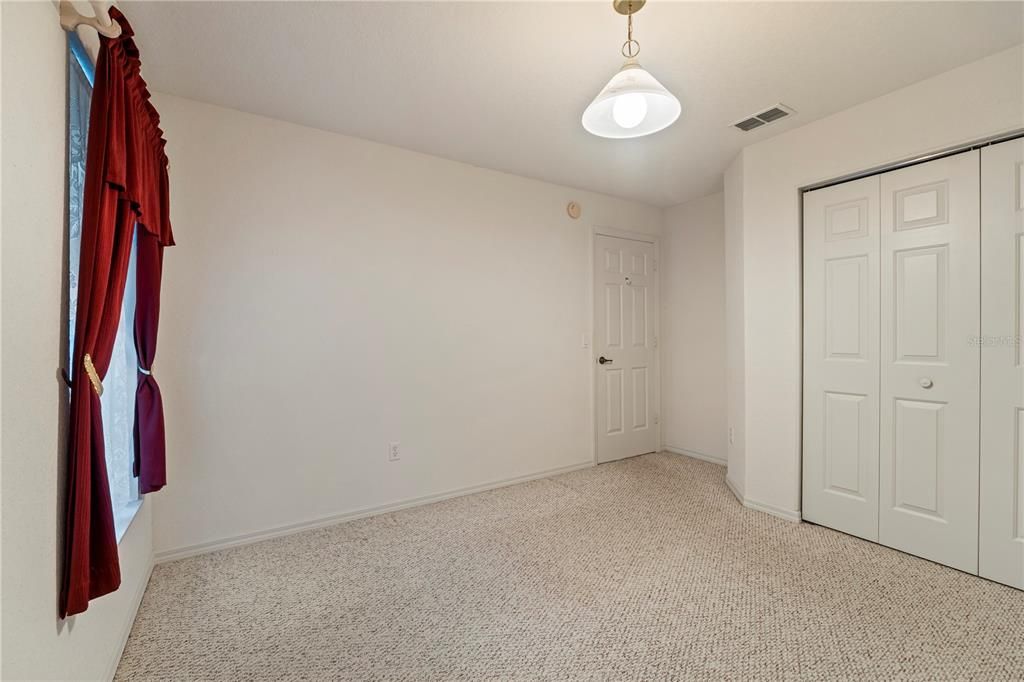 Active With Contract: $278,900 (3 beds, 2 baths, 1580 Square Feet)
