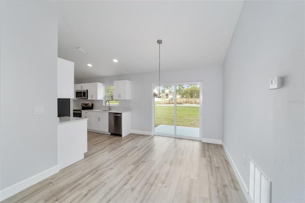 Active With Contract: $229,900 (3 beds, 2 baths, 1127 Square Feet)