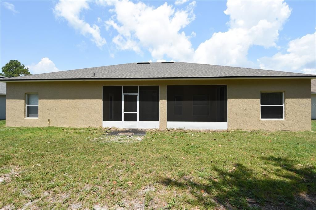 Active With Contract: $329,900 (4 beds, 2 baths, 2252 Square Feet)