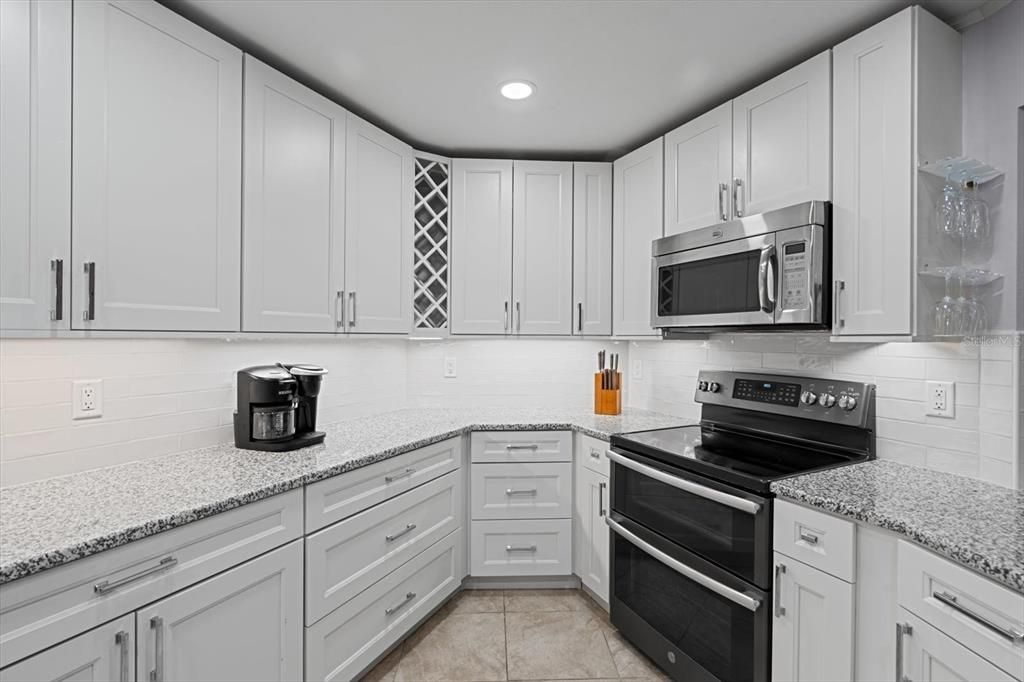 For Rent: $2,750 (2 beds, 2 baths, 1867 Square Feet)