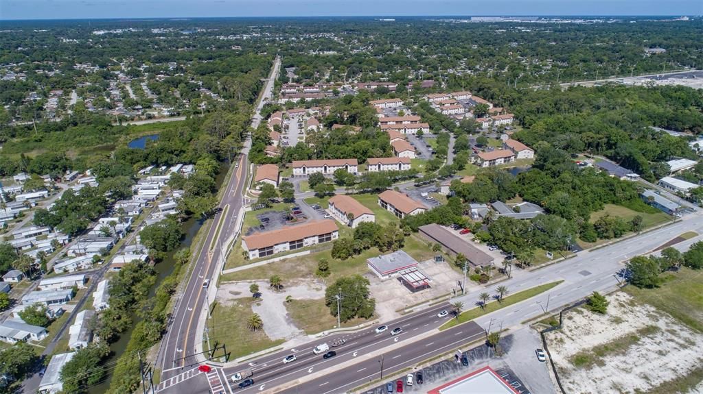 View of corner lot at Ridgewood (US1) and Reed Canal Road