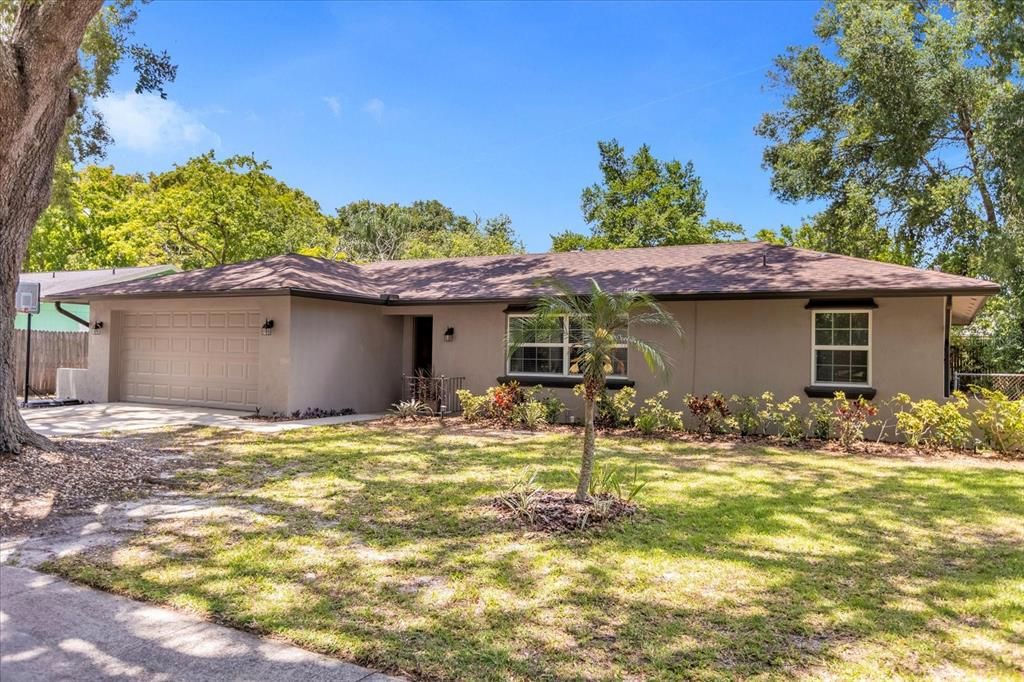 Active With Contract: $375,000 (4 beds, 2 baths, 1601 Square Feet)