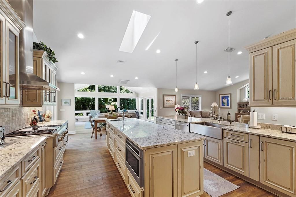 Kitchen Island with Microwave