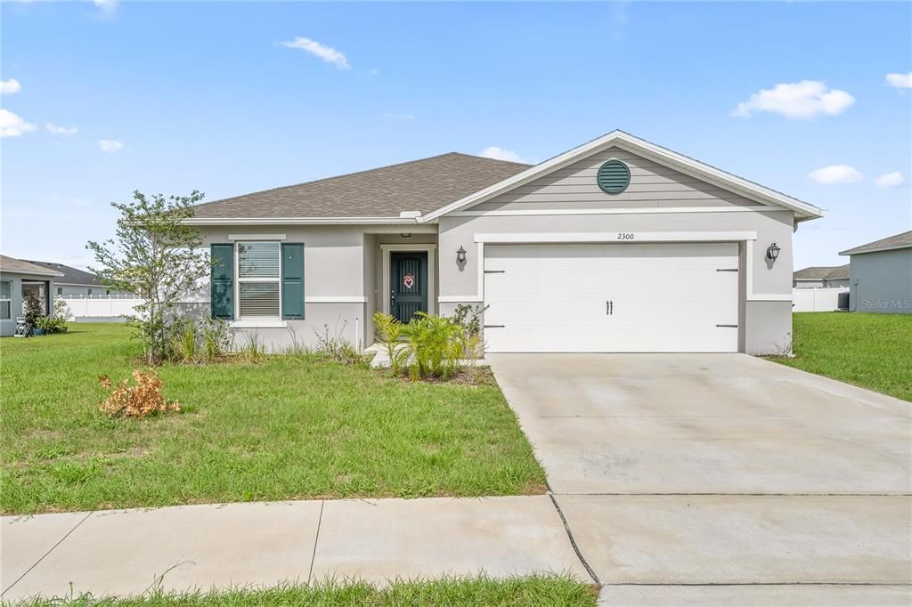 Active With Contract: $369,990 (4 beds, 2 baths, 1983 Square Feet)