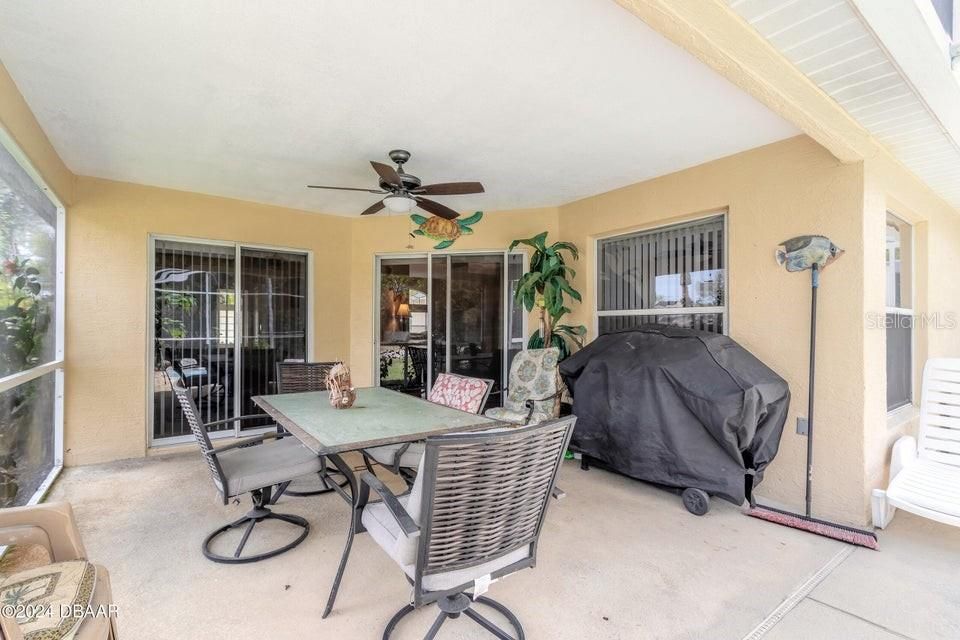 For Sale: $448,000 (4 beds, 2 baths, 2102 Square Feet)