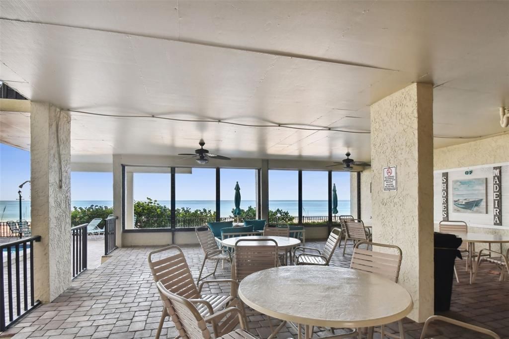 Active With Contract: $1,450,000 (3 beds, 2 baths, 1835 Square Feet)