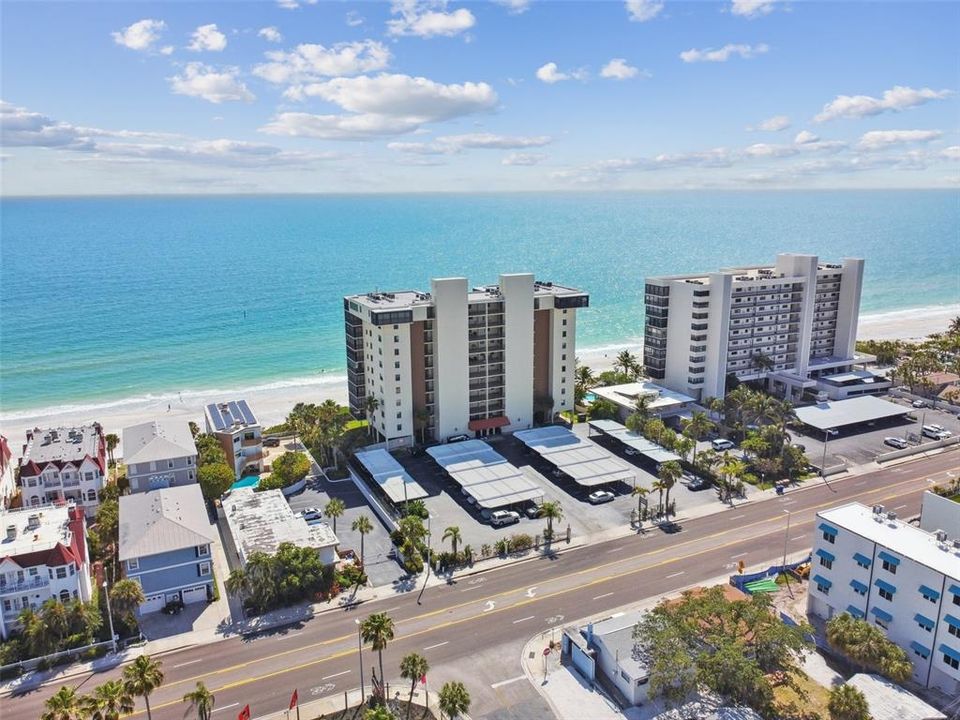 Active With Contract: $1,450,000 (3 beds, 2 baths, 1835 Square Feet)